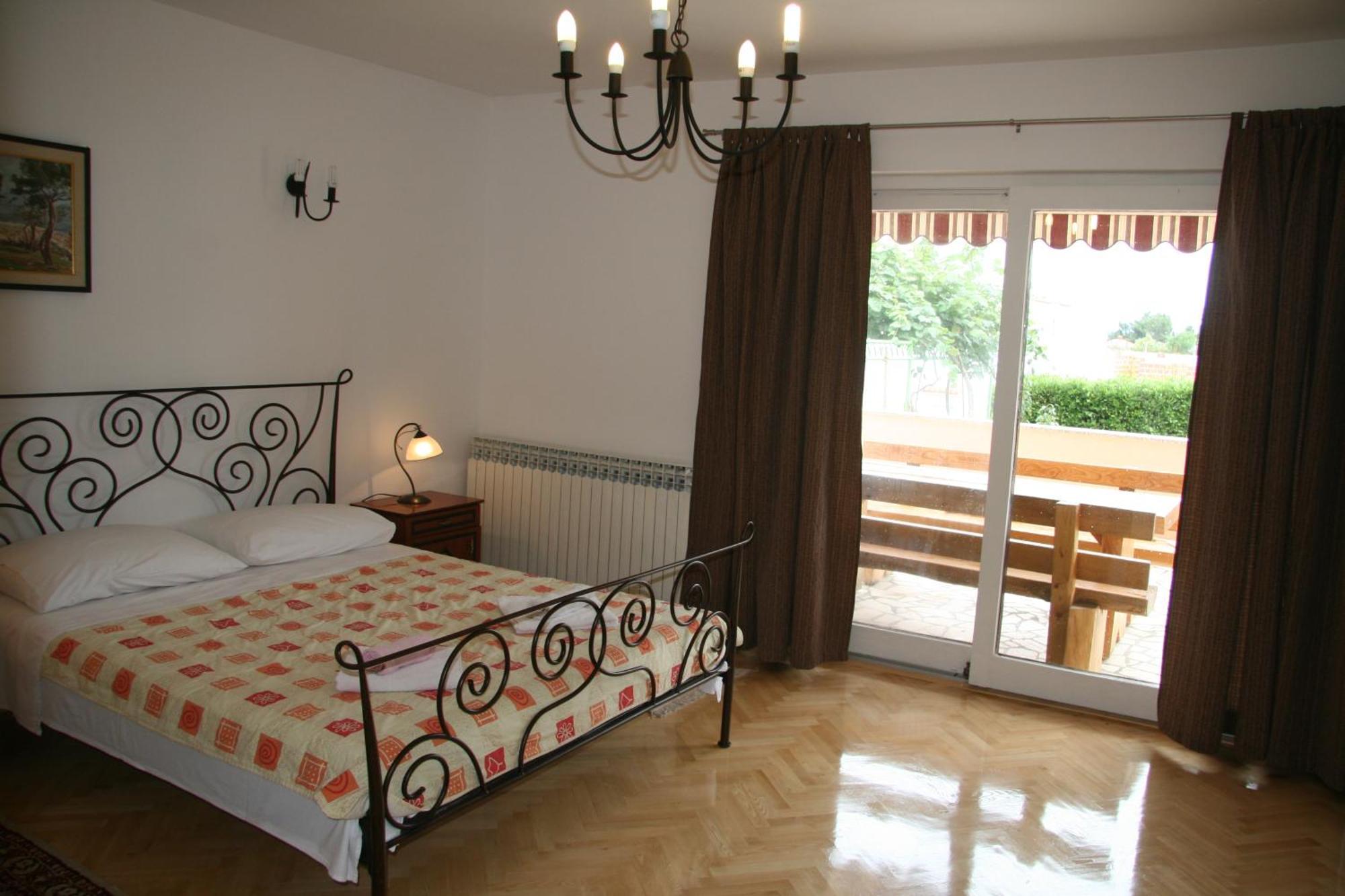 Apartments Karabaic Krk Кърк Стая снимка