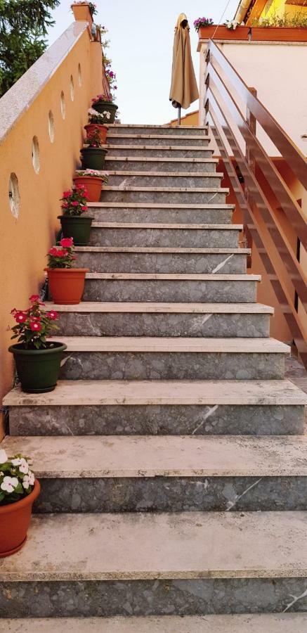 Apartments Karabaic Krk Кърк Екстериор снимка