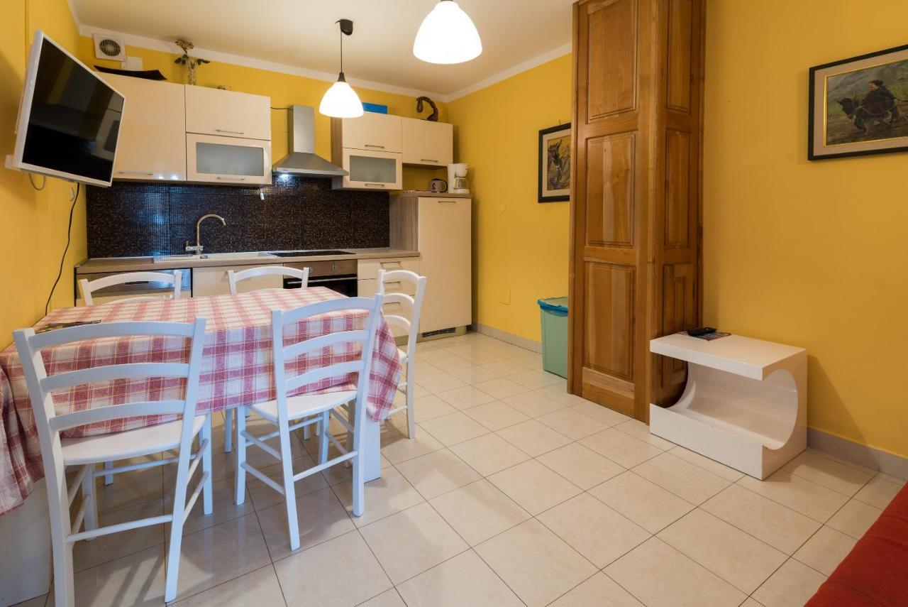 Apartments Karabaic Krk Кърк Екстериор снимка